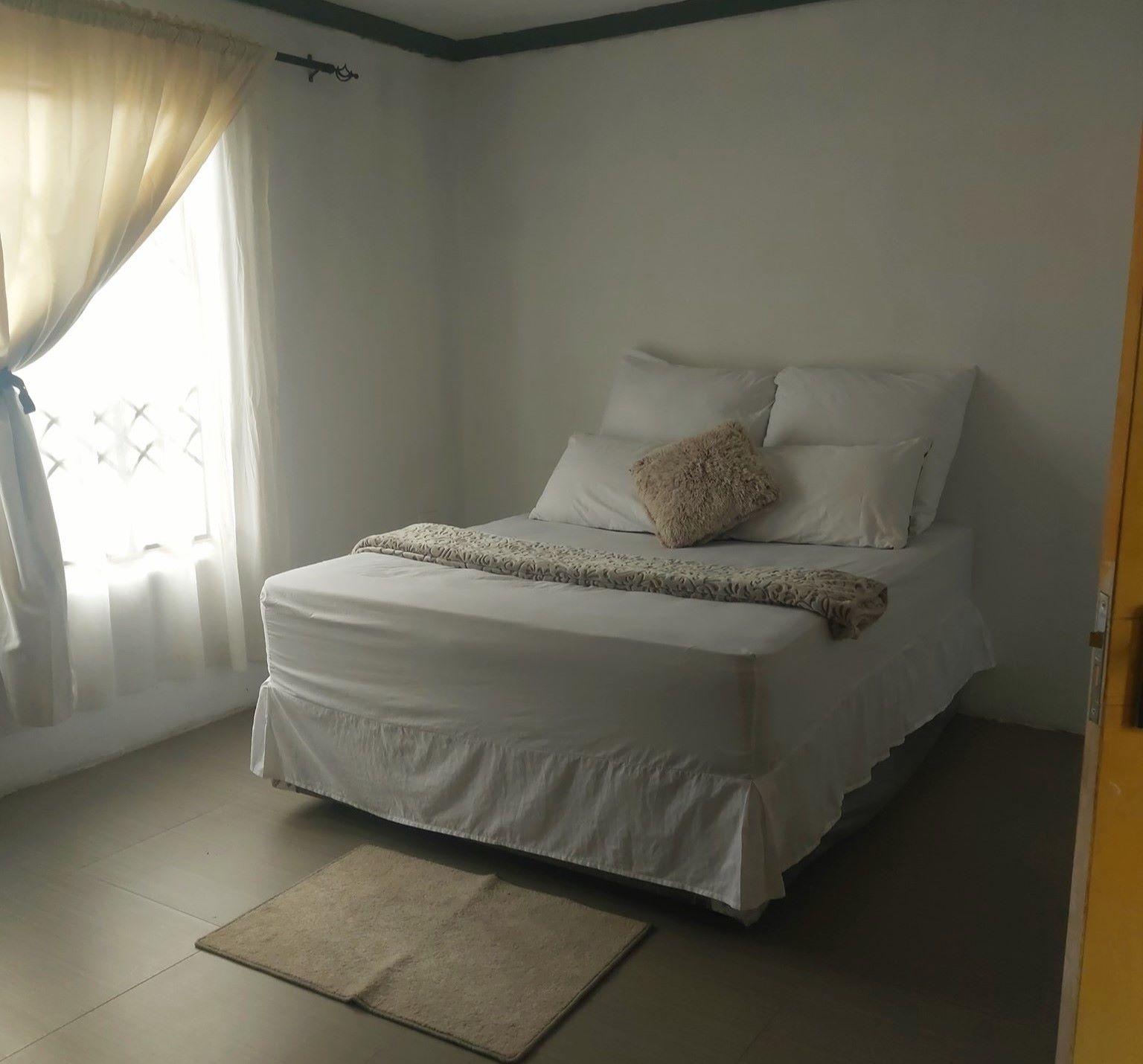 M4M Guest house Protea Glen